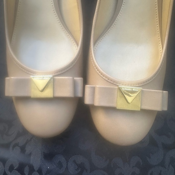 NWOB Michael Kors pump size 8 1/2 - Picture 10 of 11
